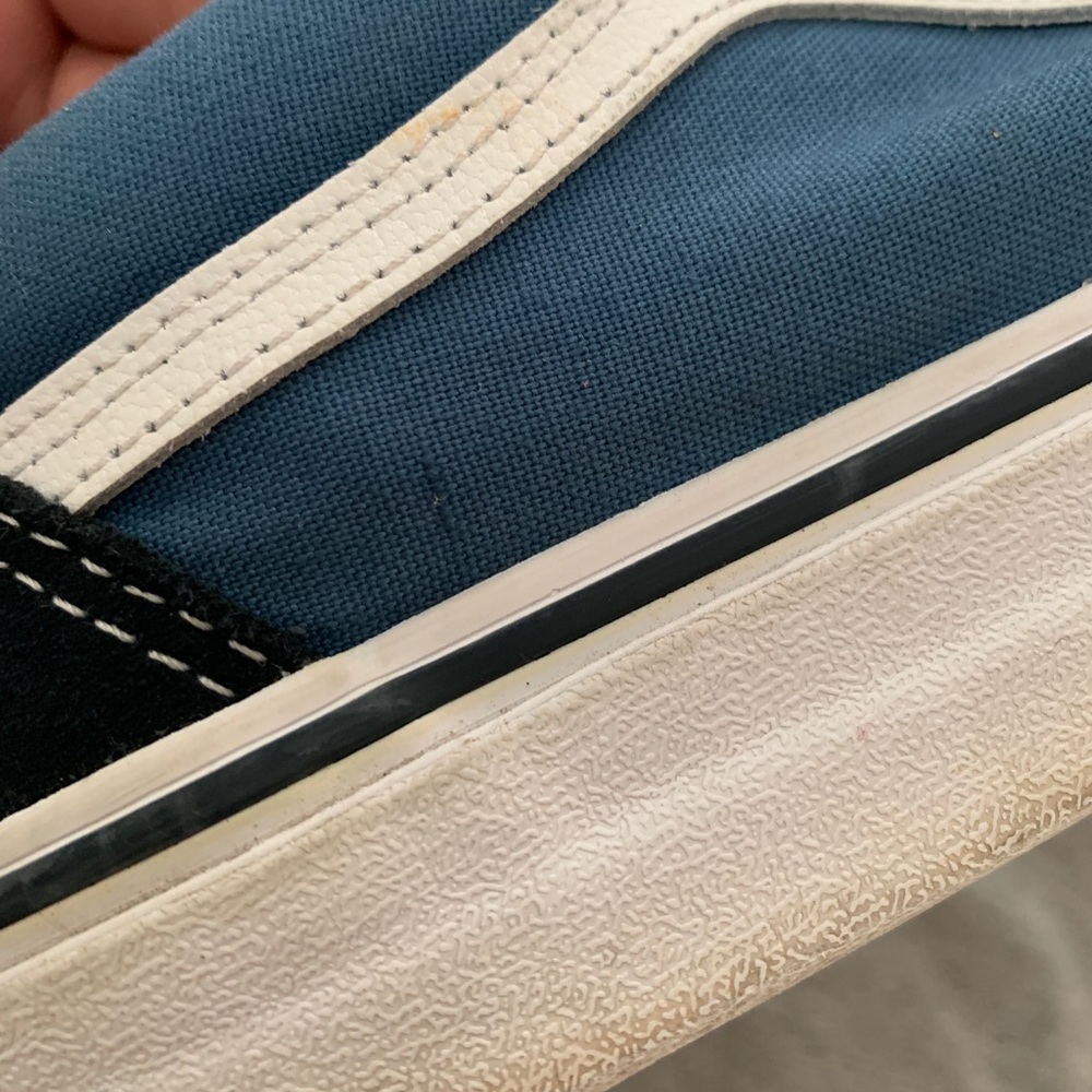 Vans Old Skool Skate Shoe - Picture 4 of 10